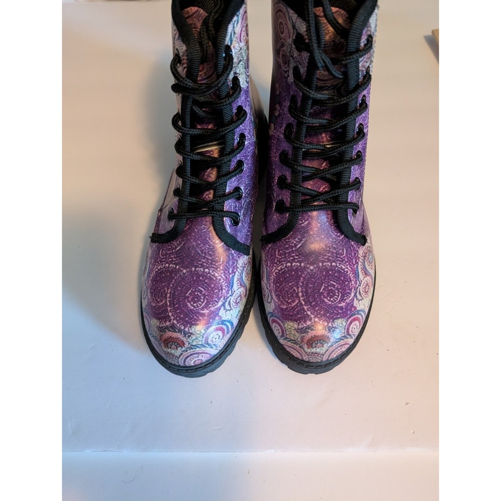 Women's Purple Haze Peace Ankle Boot Size 6 Combat Style Lace Up.